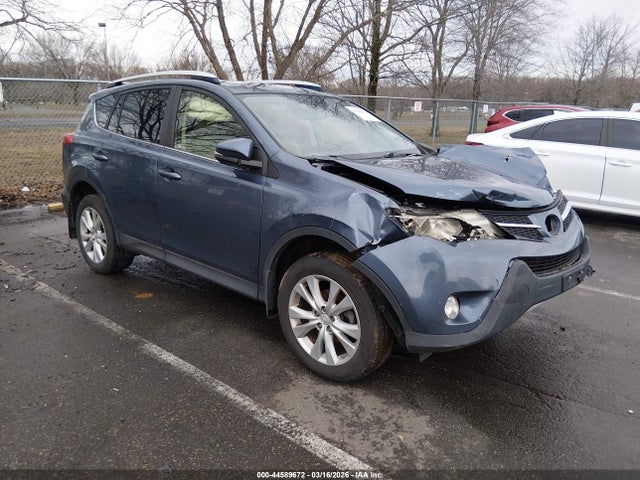 Salvage Toyota RAV4 Image