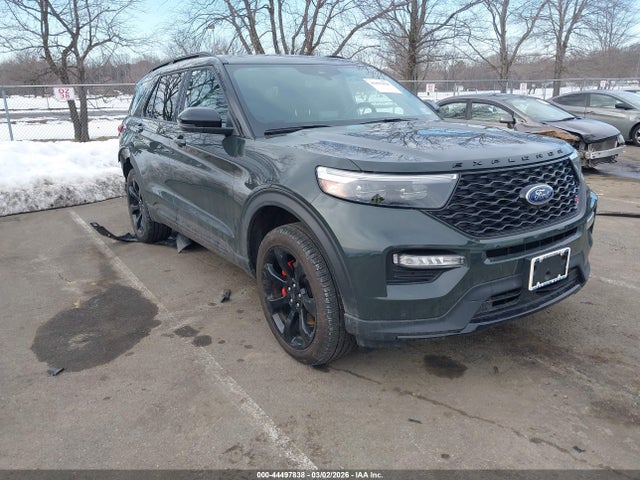 Salvage Ford Explorer Image