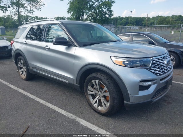 Salvage Ford Explorer Image