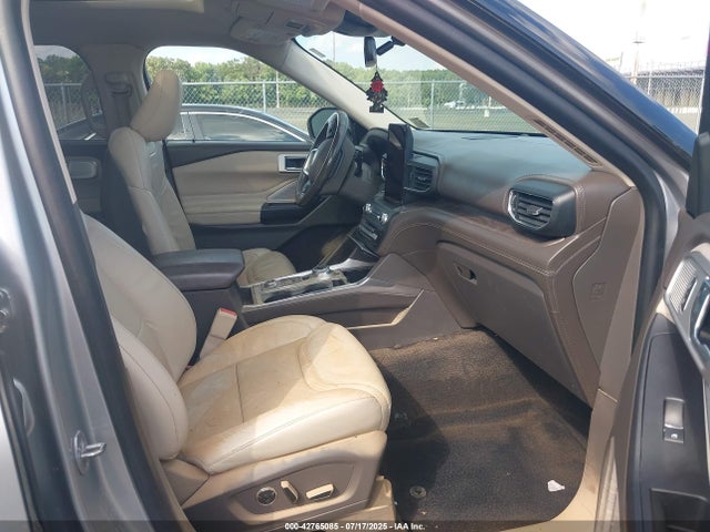 Ford Explorer Platinum