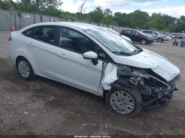 Salvage Ford Fiesta Image