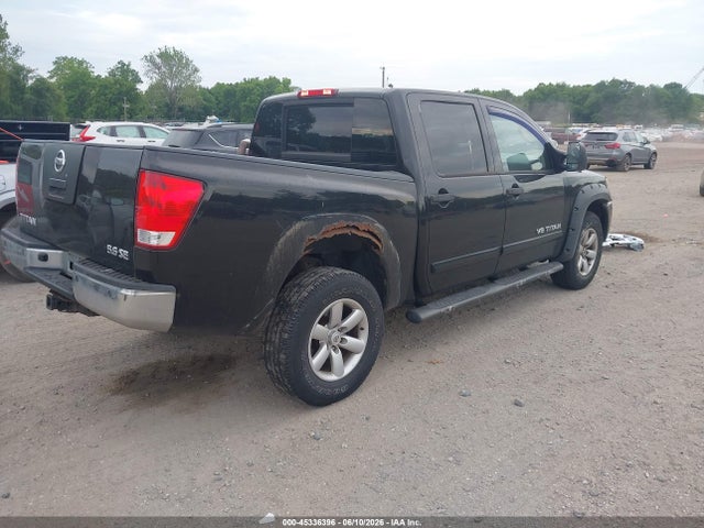 Nissan Titan Se