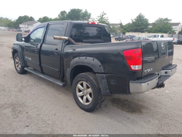 Nissan Titan Se