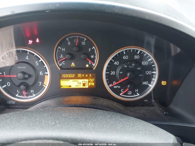 Nissan Titan Se