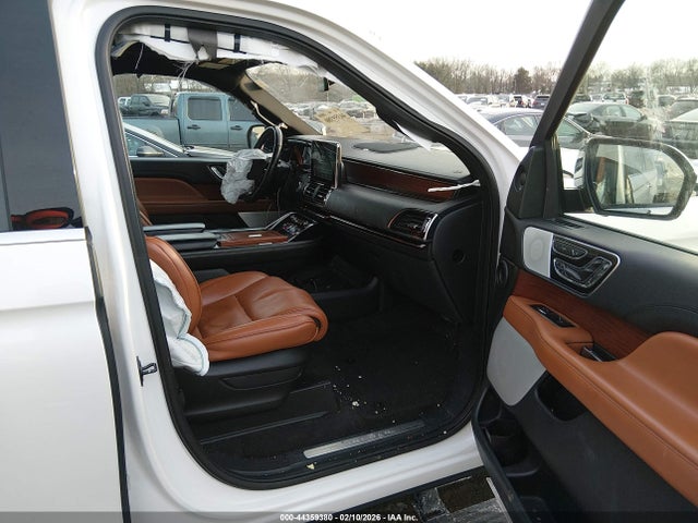 Lincoln Navigator Reserve