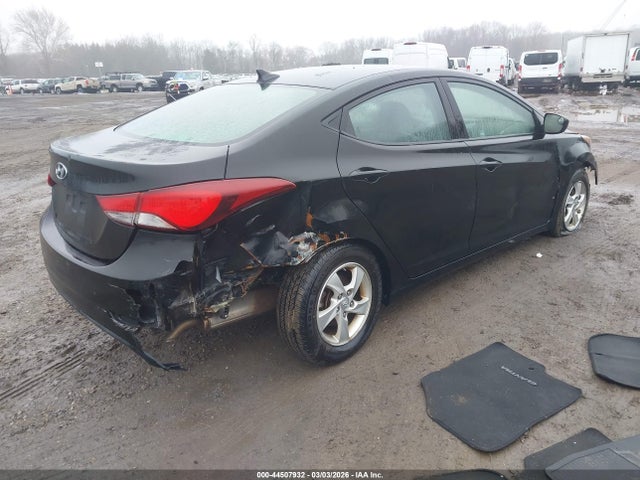 Hyundai ELANTRA Se