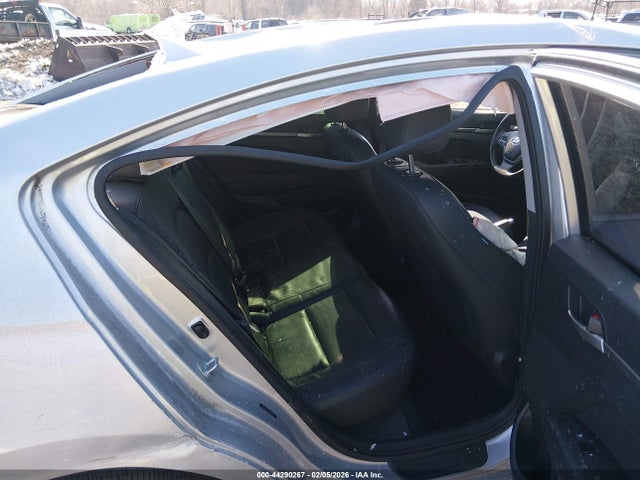 Hyundai ELANTRA Limited