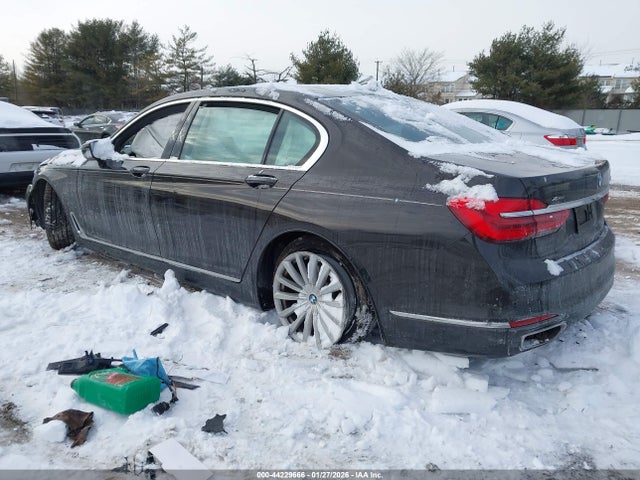 BMW 7 Series Xdrive