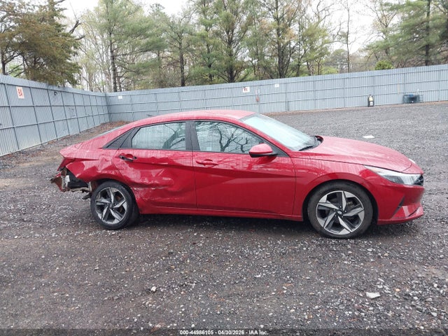 Hyundai ELANTRA Sel
