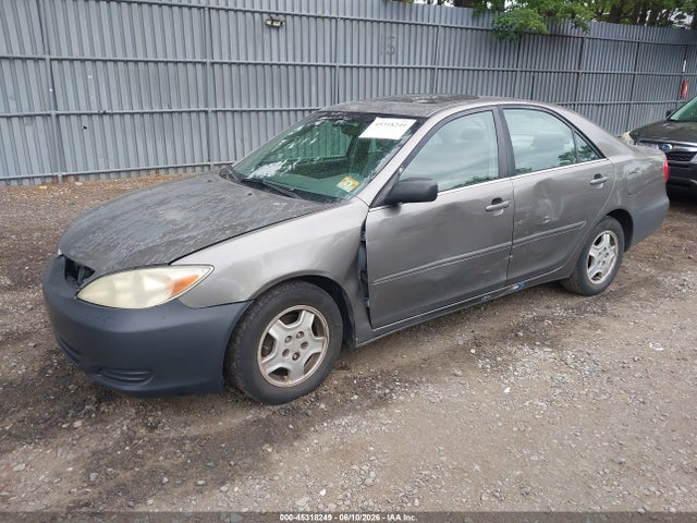 Toyota Camry Le V6