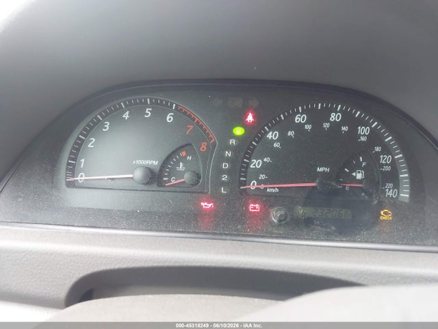 Toyota Camry Le V6