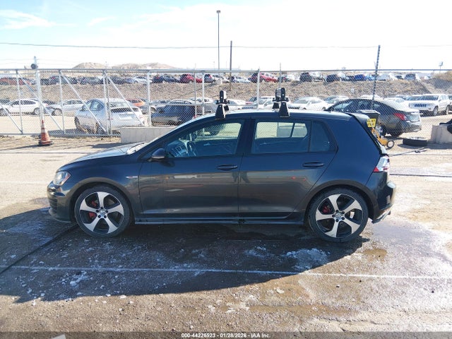 Volkswagen Golf 2.0t S 4-door