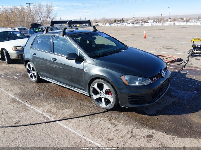 Volkswagen Golf 2.0t S 4-door