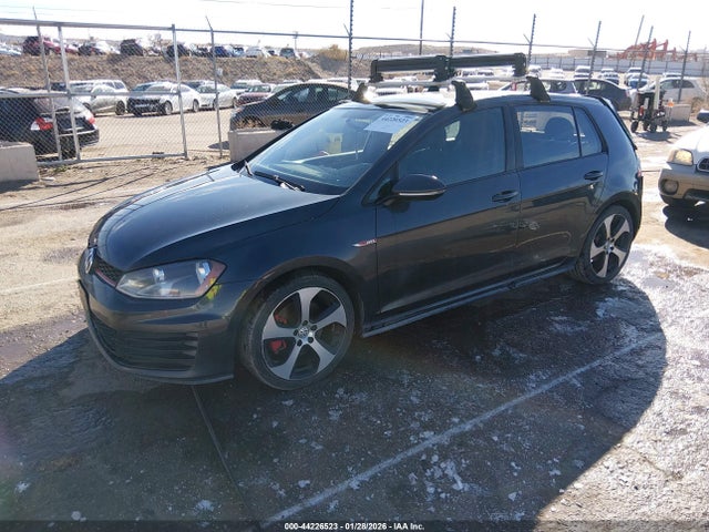 Volkswagen Golf 2.0t S 4-door