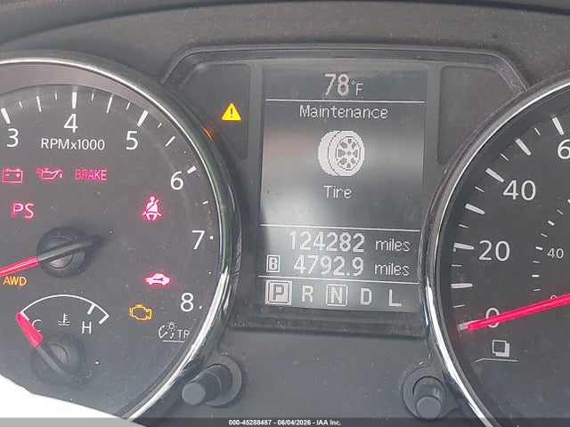 Nissan Rogue S