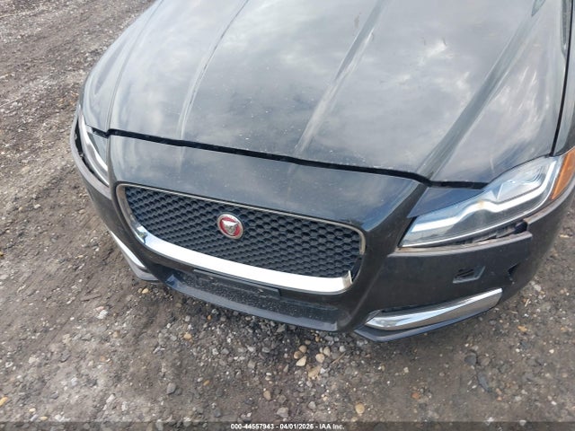 Jaguar XF 35t Prestige