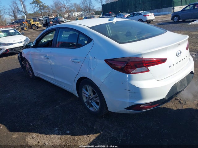 Hyundai ELANTRA Value Edition