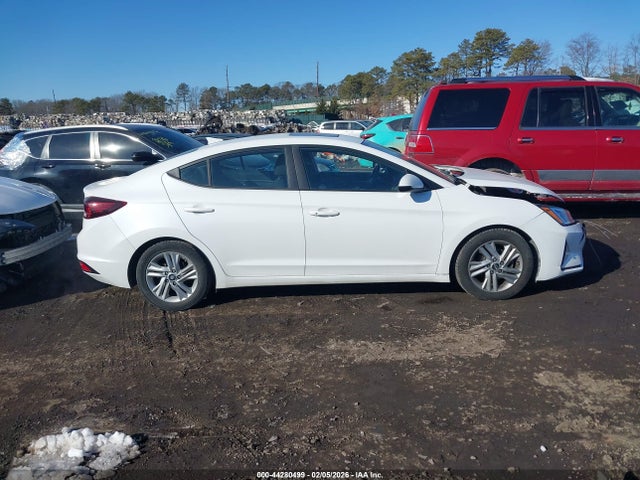 Hyundai ELANTRA Value Edition