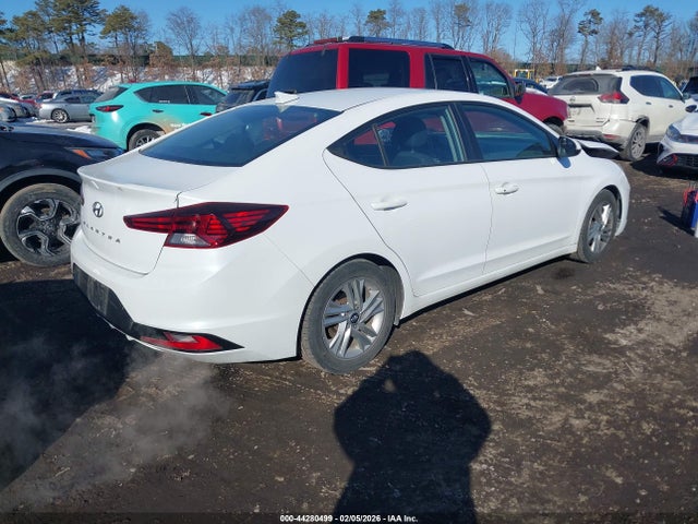 Hyundai ELANTRA Value Edition