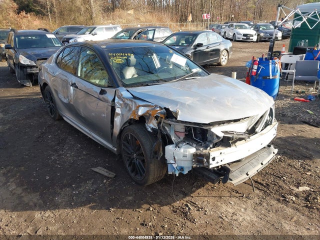 Salvage Toyota Camry Image