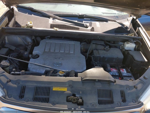 Toyota Highlander Se V6