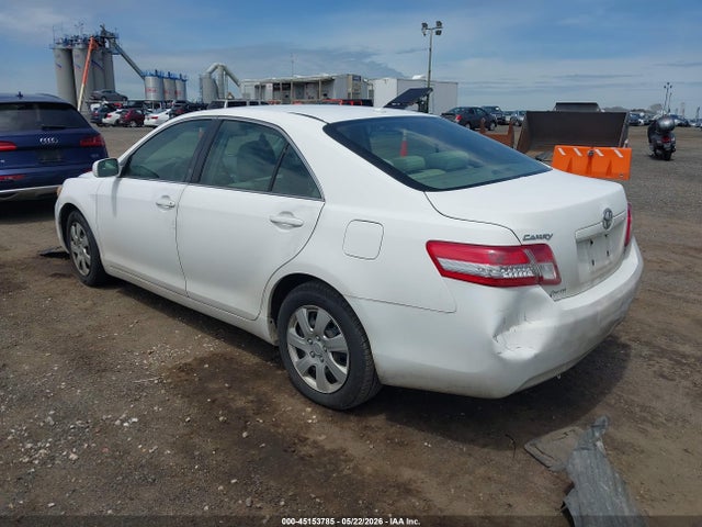 Toyota Camry Le