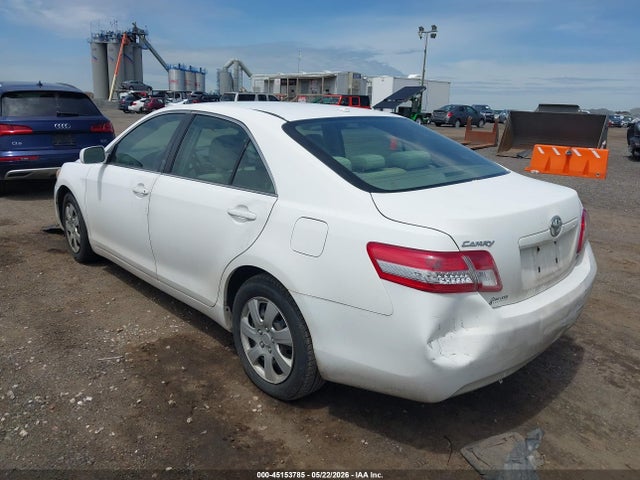 Toyota Camry Le
