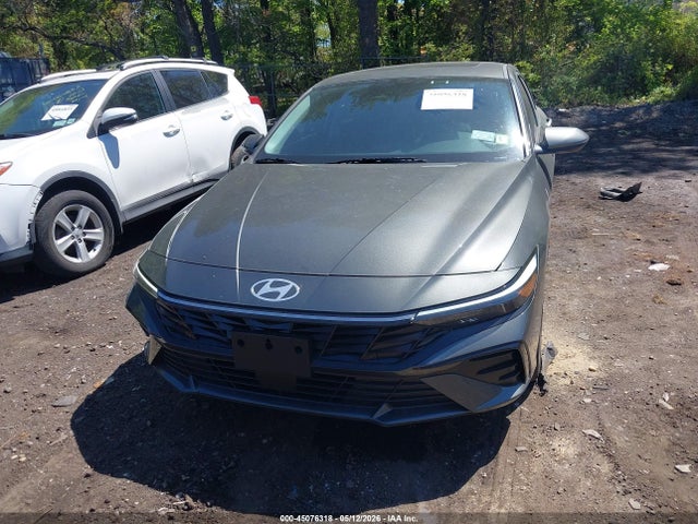 Hyundai ELANTRA Limited
