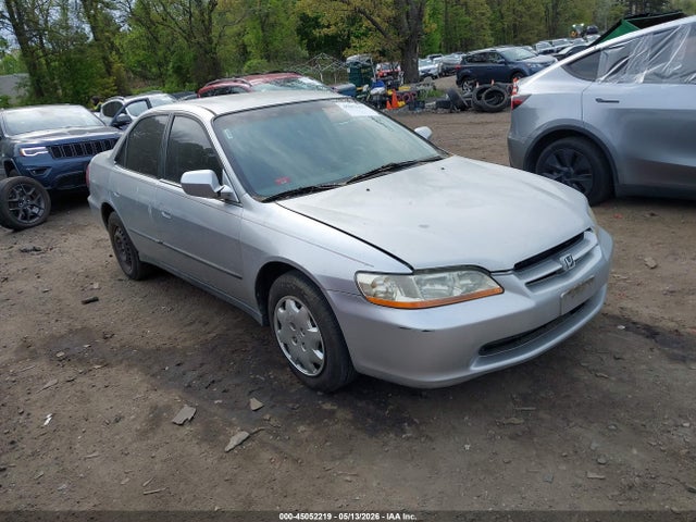 Salvage Honda Accord Image