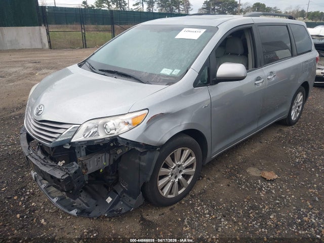Toyota Sienna Xle 7 Passenger