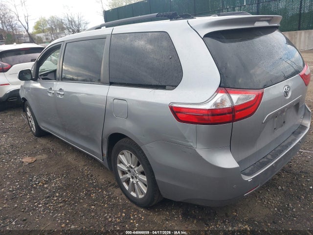 Toyota Sienna Xle 7 Passenger
