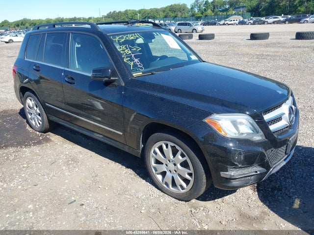 Salvage Mercedes-Benz GLK Image