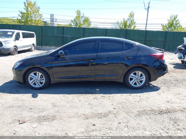 Hyundai ELANTRA Value Edition