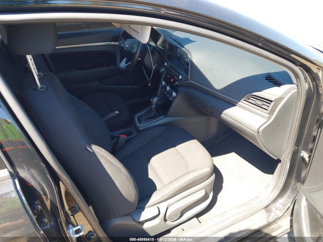 Hyundai ELANTRA Value Edition