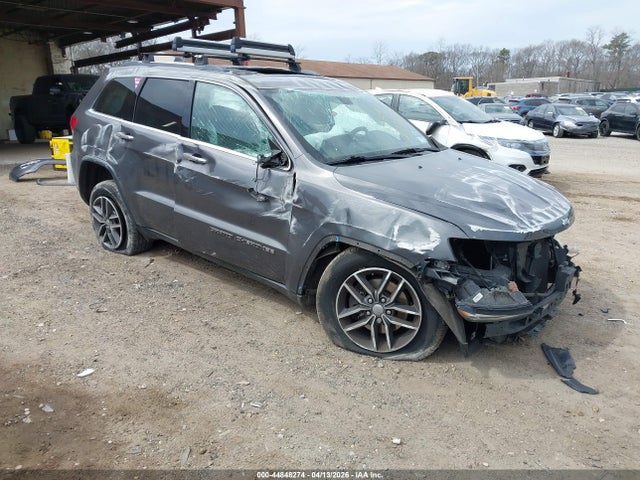 Salvage Jeep Grand Cherokee Image