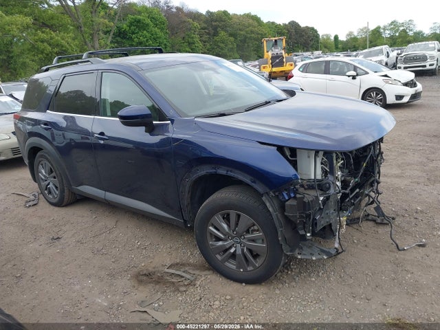 Nissan Pathfinder Sv 4wd