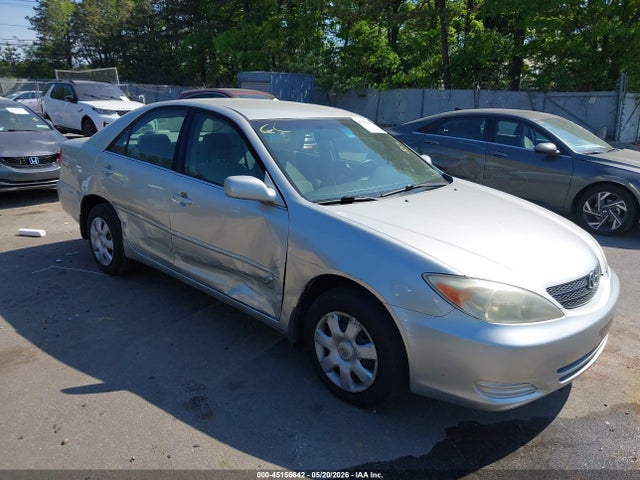 Salvage Toyota Camry Image