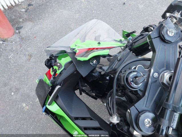 Kawasaki Zx1002 M
