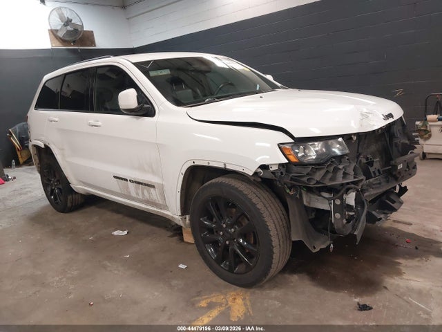 Salvage Jeep Grand Cherokee Image
