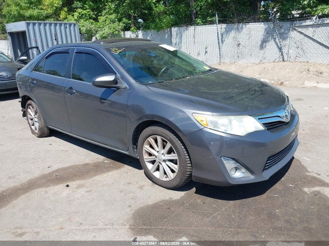 Salvage Toyota Camry Image