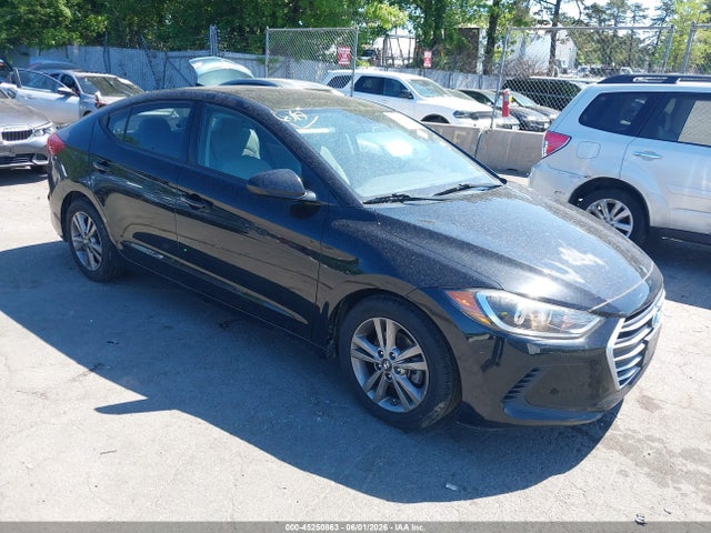 Salvage Hyundai ELANTRA Image