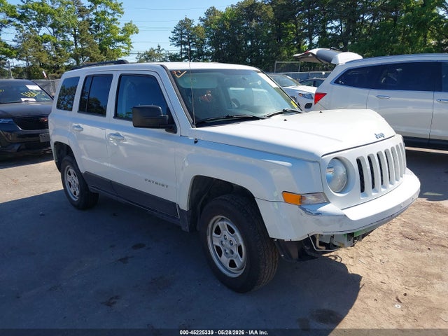 Salvage Jeep Patriot Image
