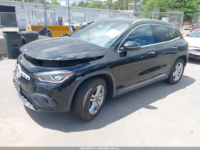 Mercedes-Benz GLA 4matic