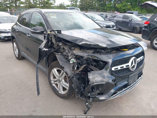 Mercedes-Benz GLA 4matic