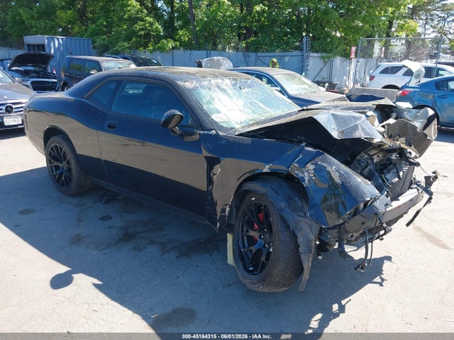 Salvage Dodge Challenger Image