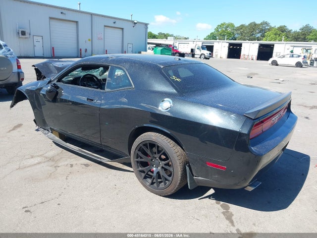 Dodge Challenger Srt8