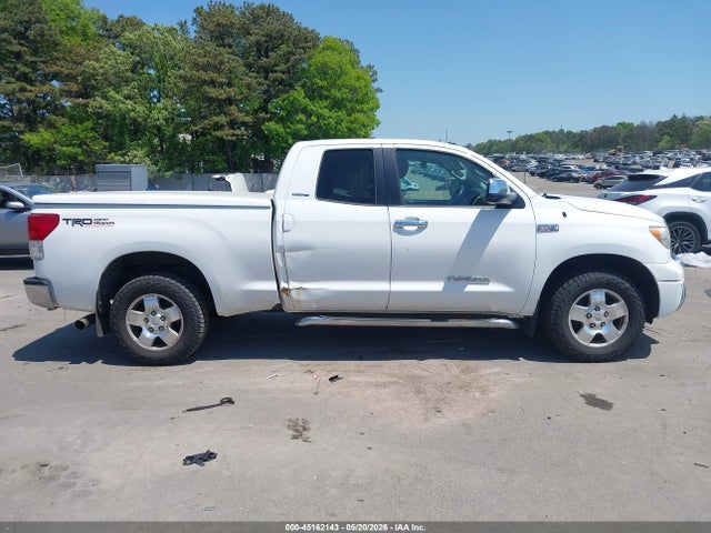 Toyota Tundra Limited 5.7l V8