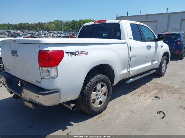 Toyota Tundra Limited 5.7l V8