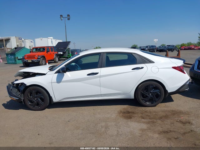 Hyundai ELANTRA Sel Sport