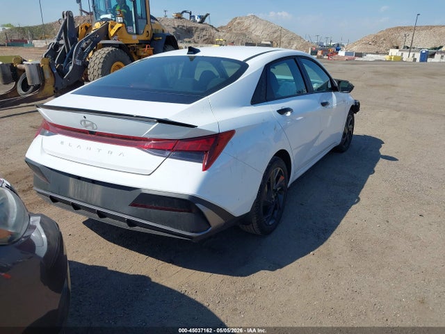 Hyundai ELANTRA Sel Sport